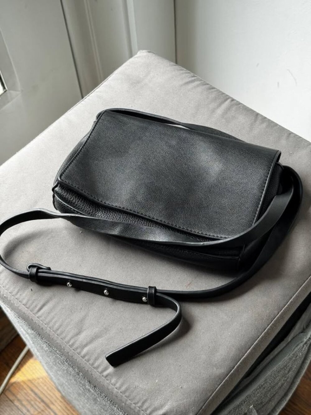 Minimal Black Leather Shoulder Bag - Used 1x